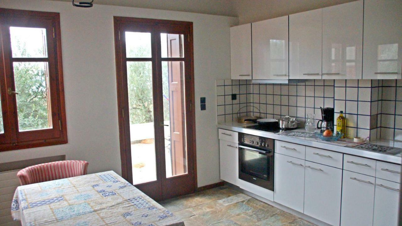 Βίλα Λαδάς, Vila Ladas Rio Luaran gambar